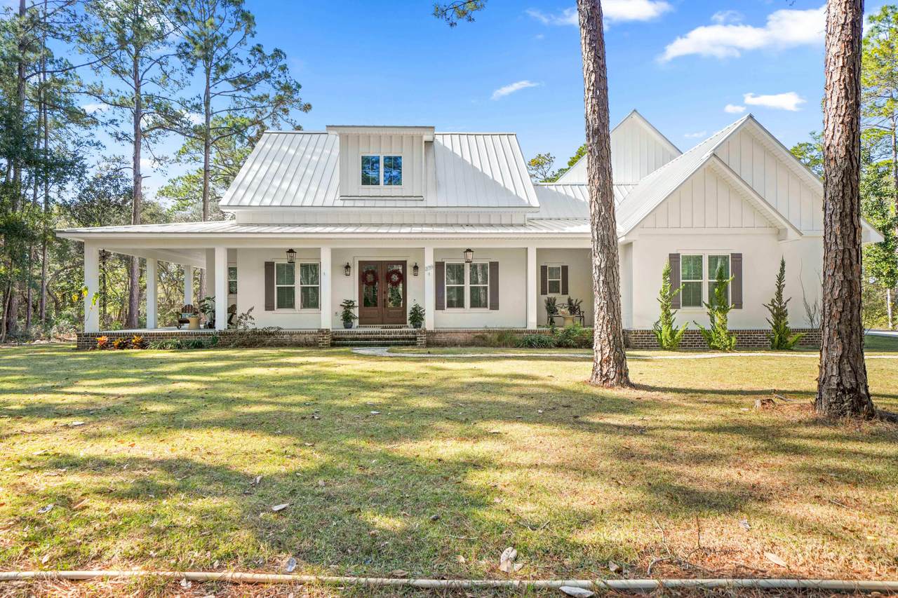 279 Smith Drive - Photo 1