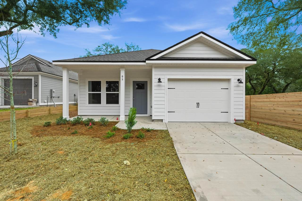 95 Live Oak Street - Photo 1