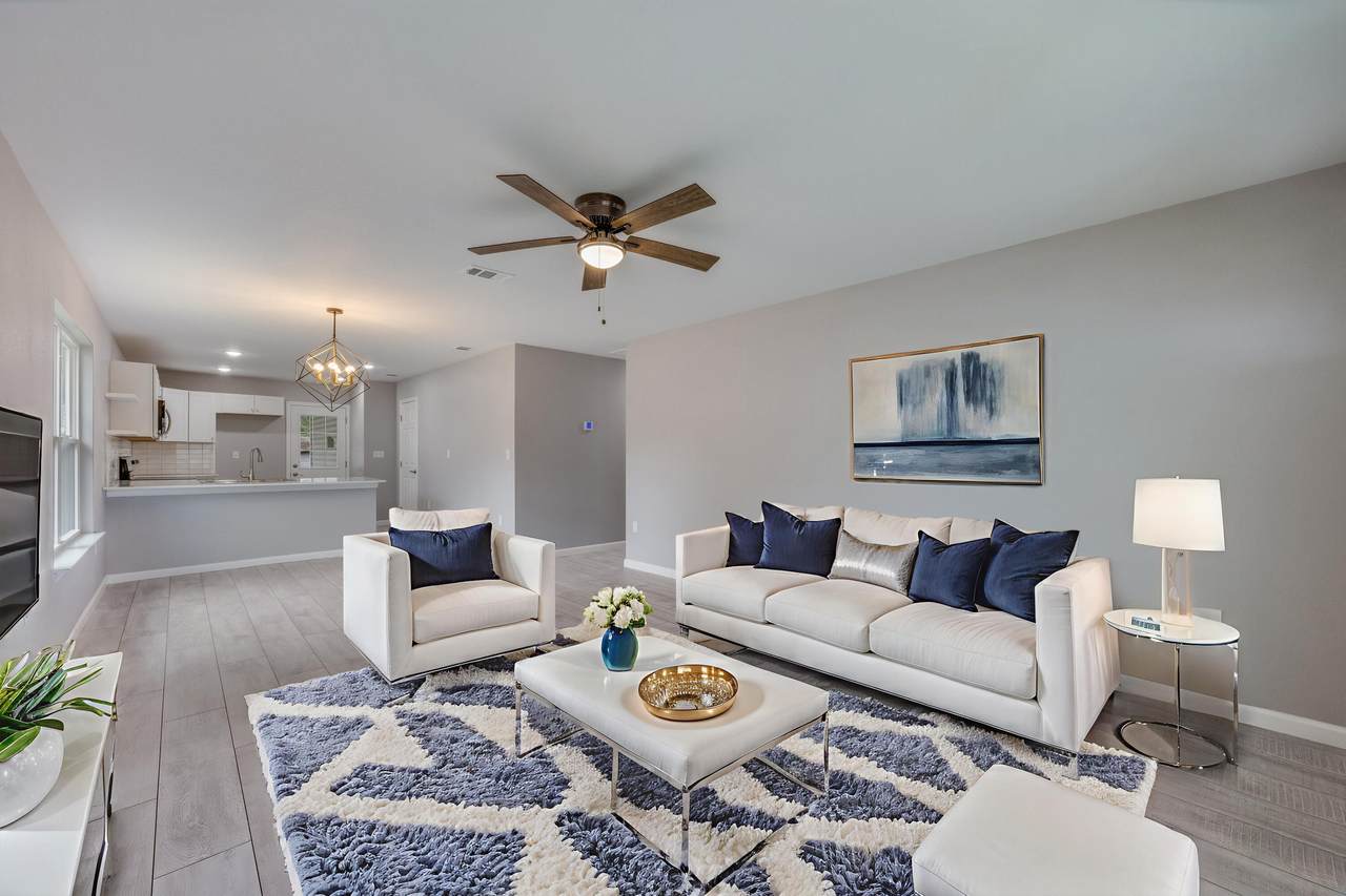 749 Amos Street - Photo 1