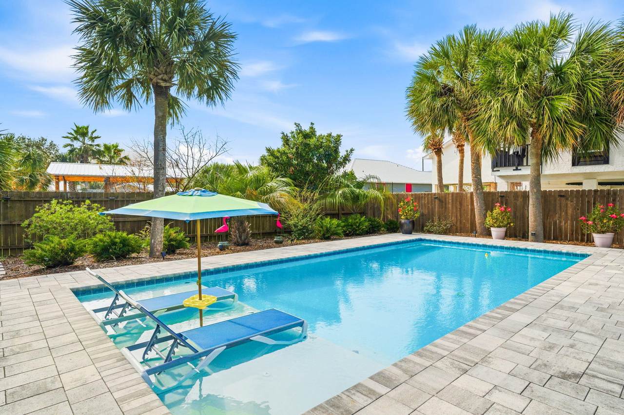 6611 Lagoon Drive - Photo 1