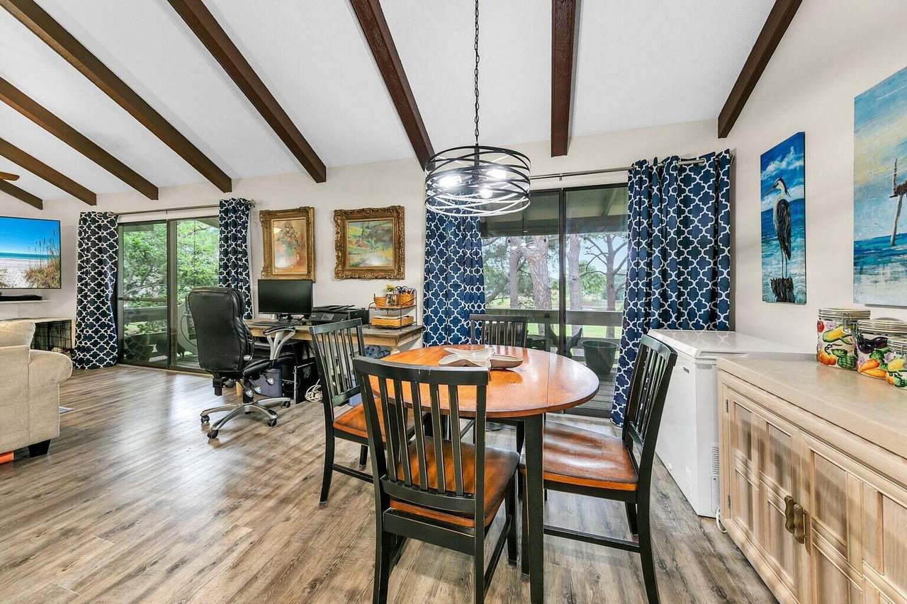 44 Breakwater Bay - Photo 1