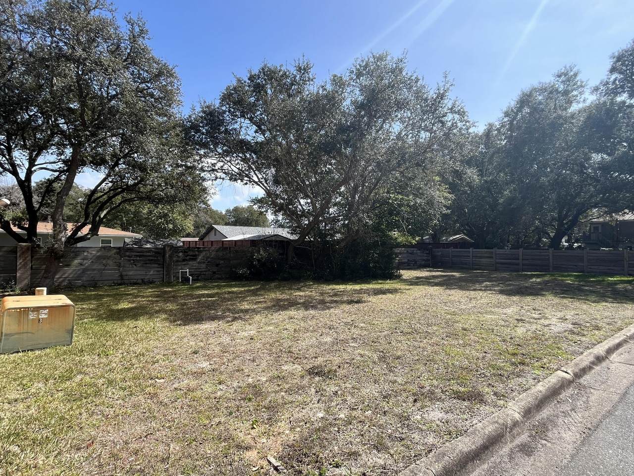 151 Mary Esther Boulevard - Photo 1