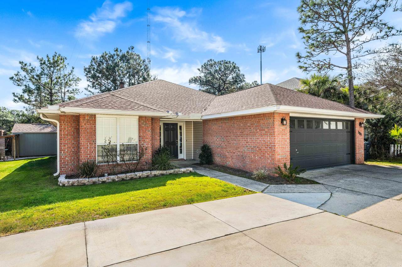 109 Rivercrest Circle - Photo 1