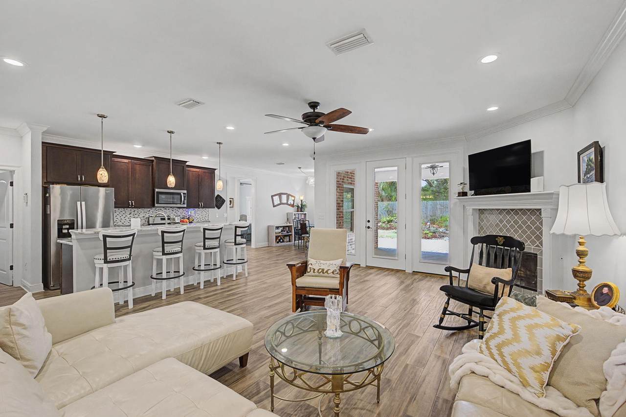 26 Okahatchee Circle - Photo 1