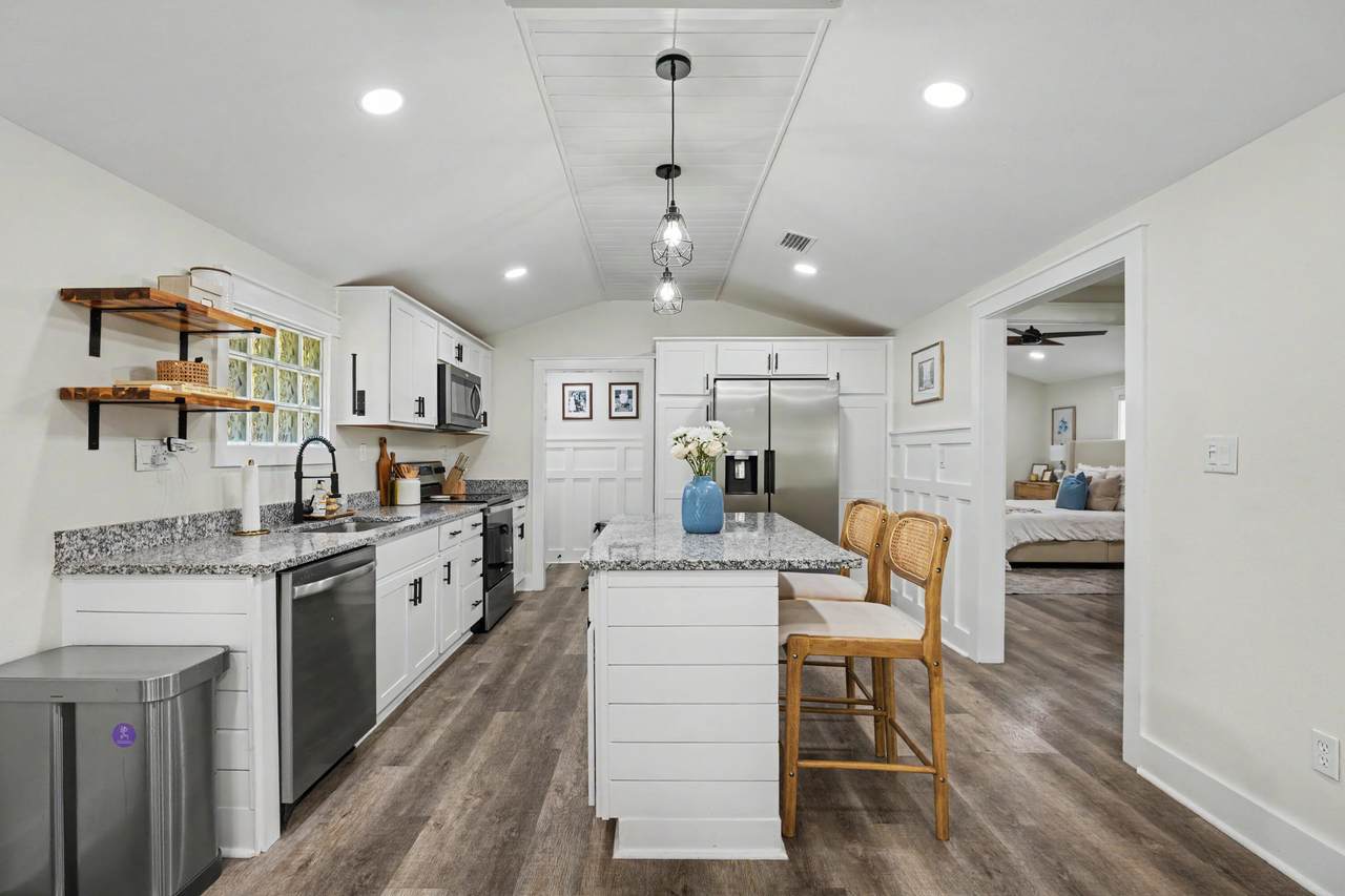 196 Mc Arthur Street - Photo 1