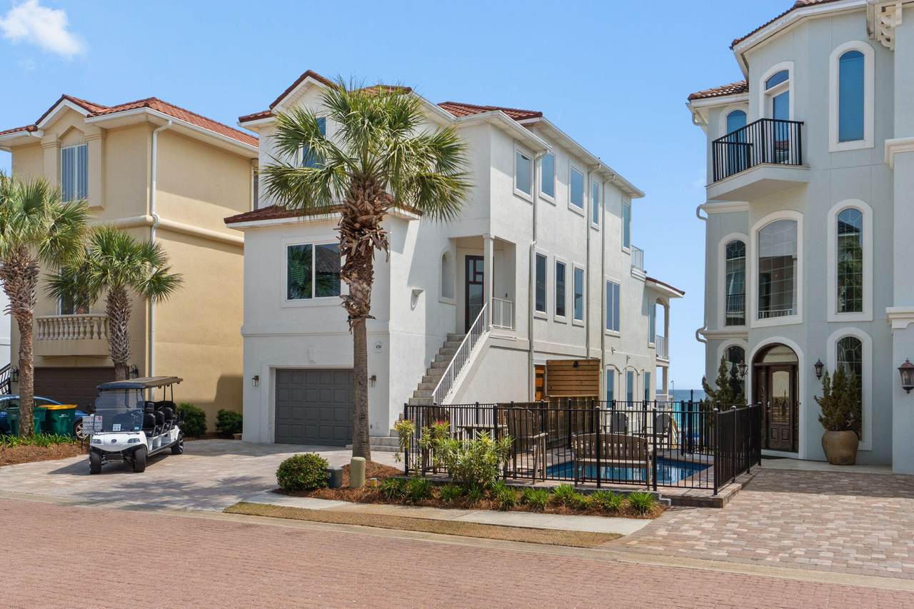 4736 Ocean Boulevard - Photo 1