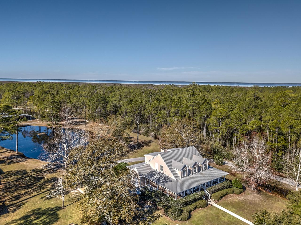 441 Gator Lane - Photo 1