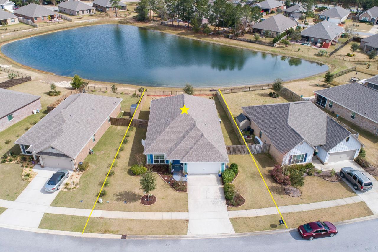 208 Dickens Drive - Photo 1