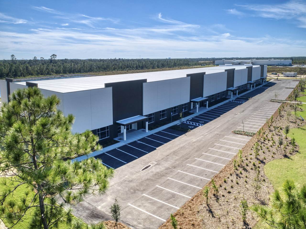 5821 Venture Crossings Boulevard - Photo 1
