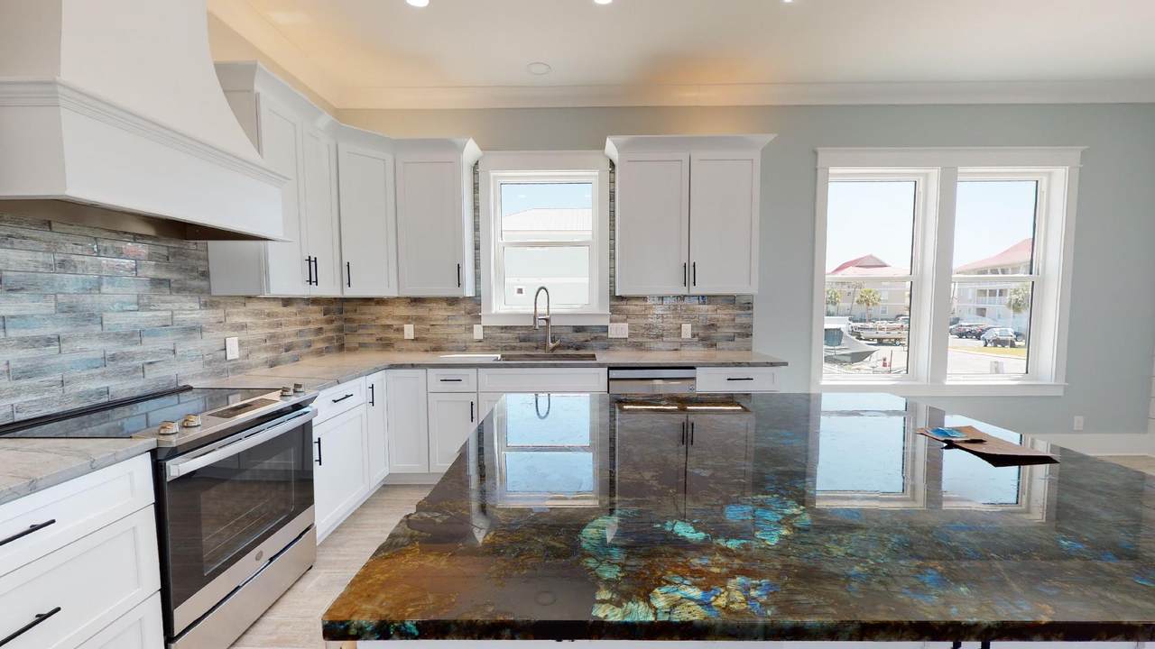 1468 Alabama Street - Photo 1