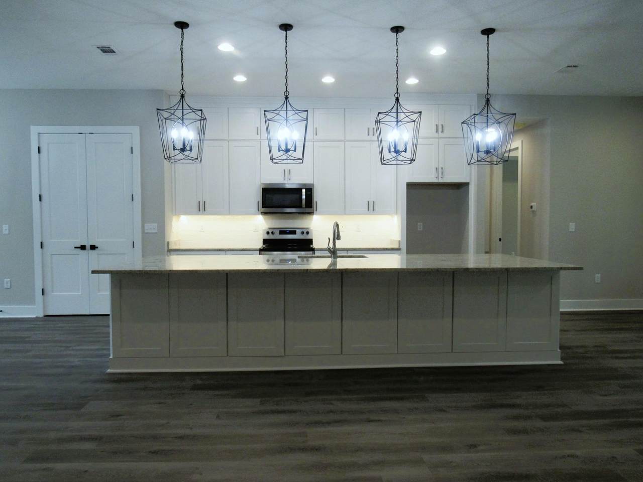 4582 Ashton Circle - Photo 1