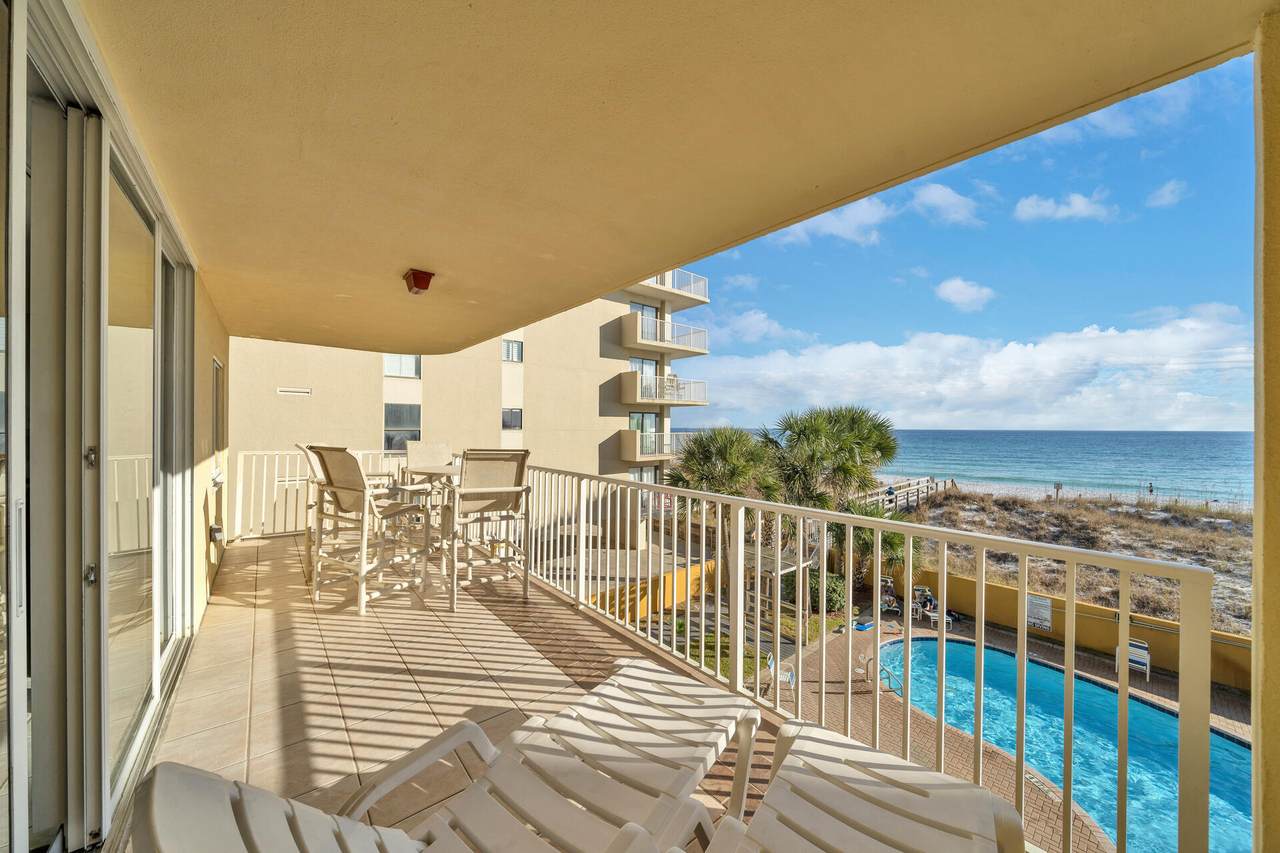 670 Santa Rosa Boulevard - Photo 1