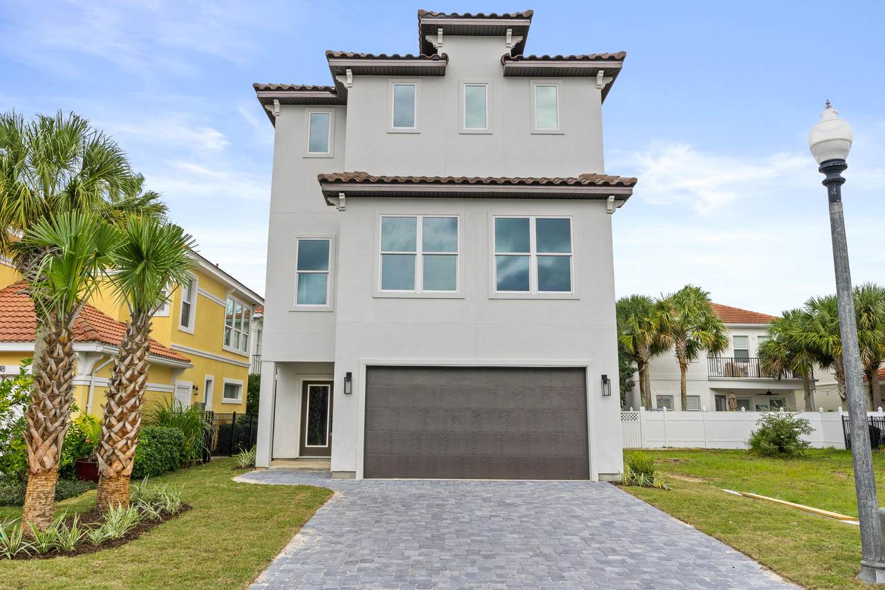 4736 Amhurst Circle - Photo 1