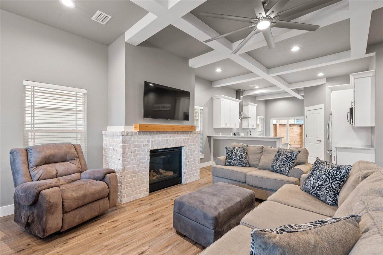 411 Hideaway Lane - Photo 1