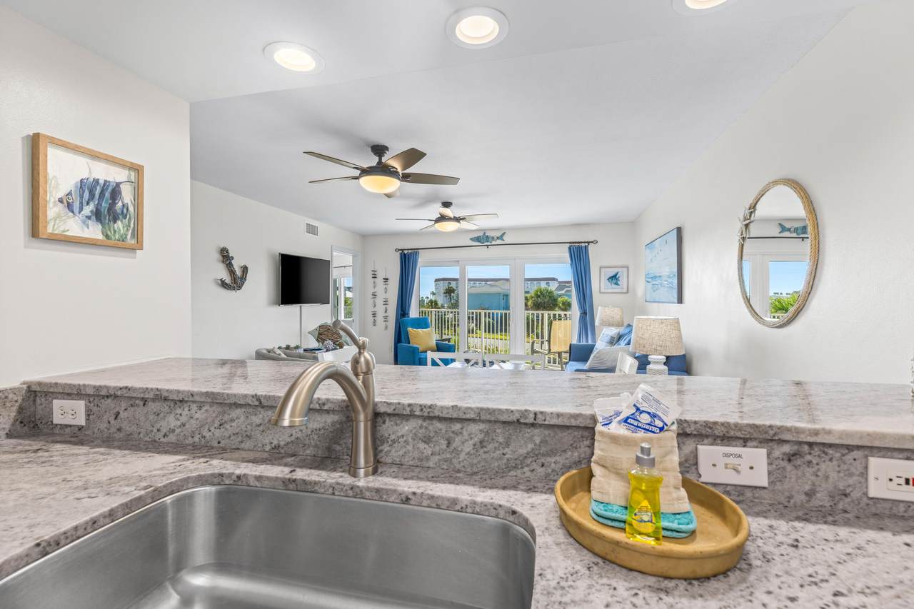 895 Santa Rosa Boulevard - Photo 1