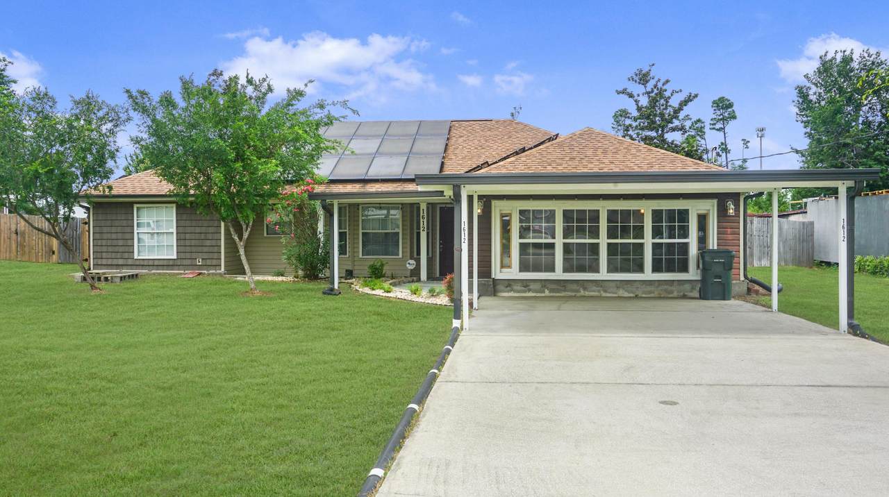 1612 Indiana Avenue - Photo 1