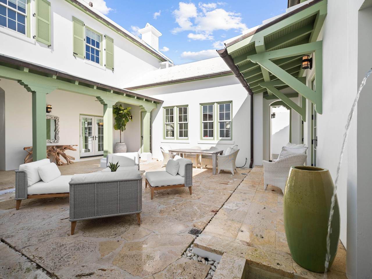 46 Charles Street - Photo 1