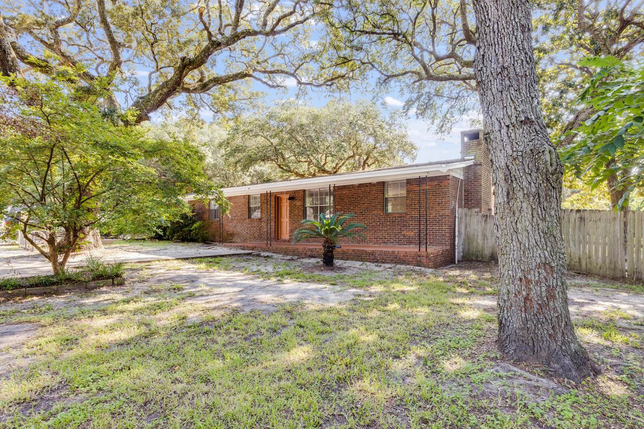1437 Cat Mar Road - Photo 1