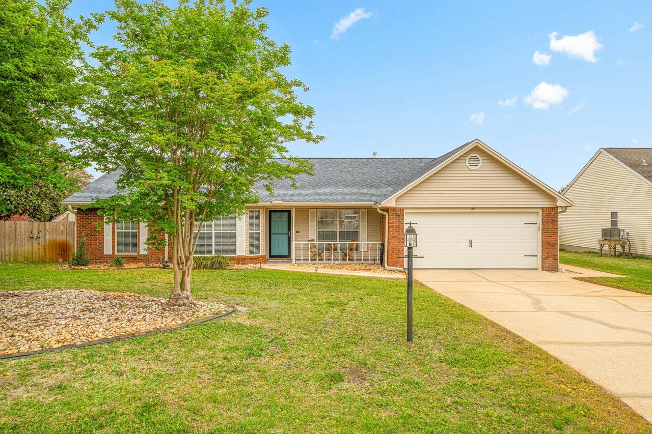 119 Long Pointe Drive - Photo 1