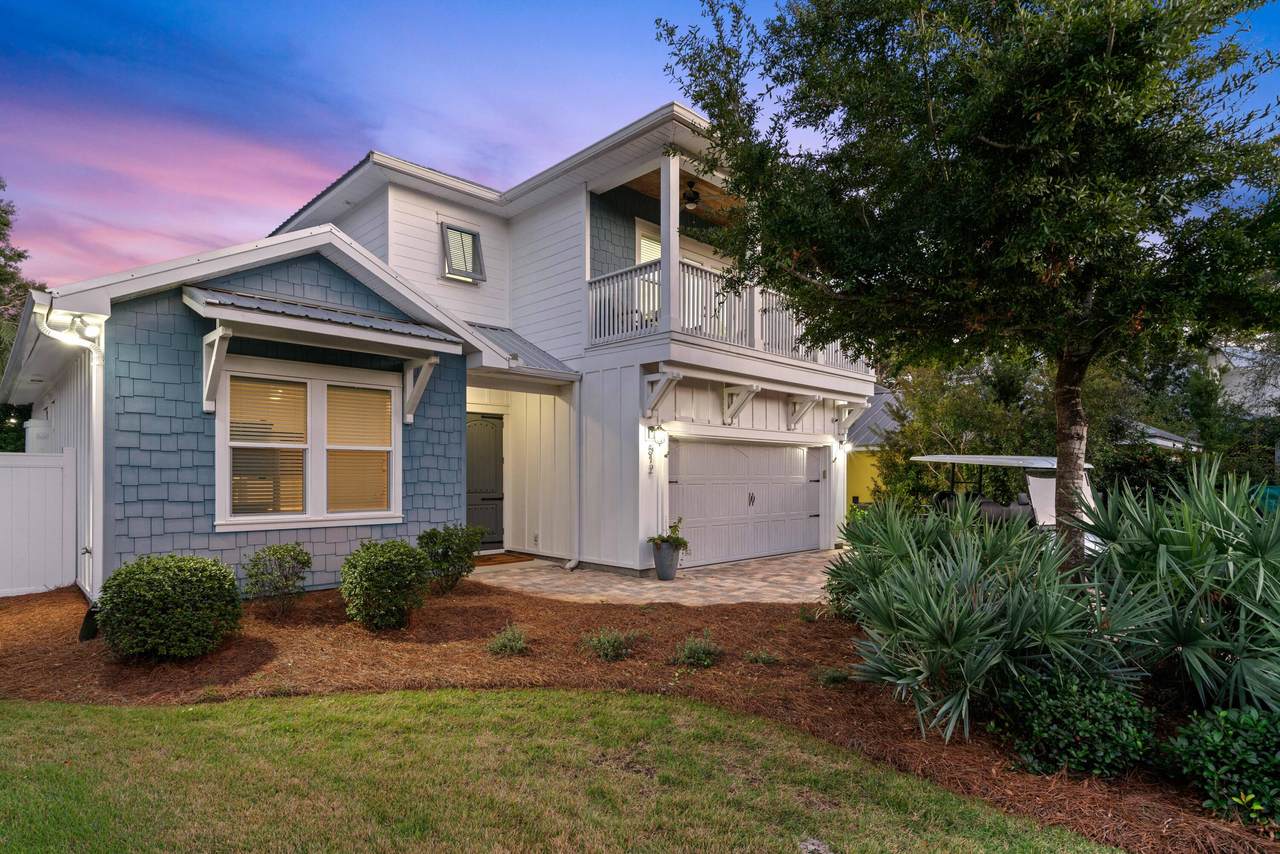 512 Clareon Drive - Photo 1