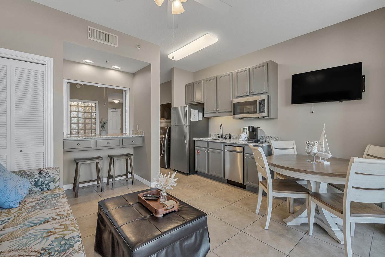 1517 Miracle Strip Parkway - Photo 1