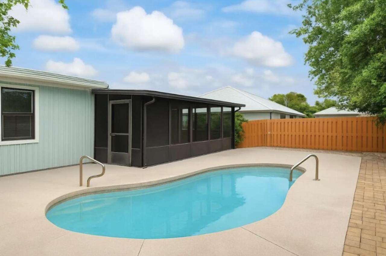 240 W Lorraine Dr Drive - Photo 1