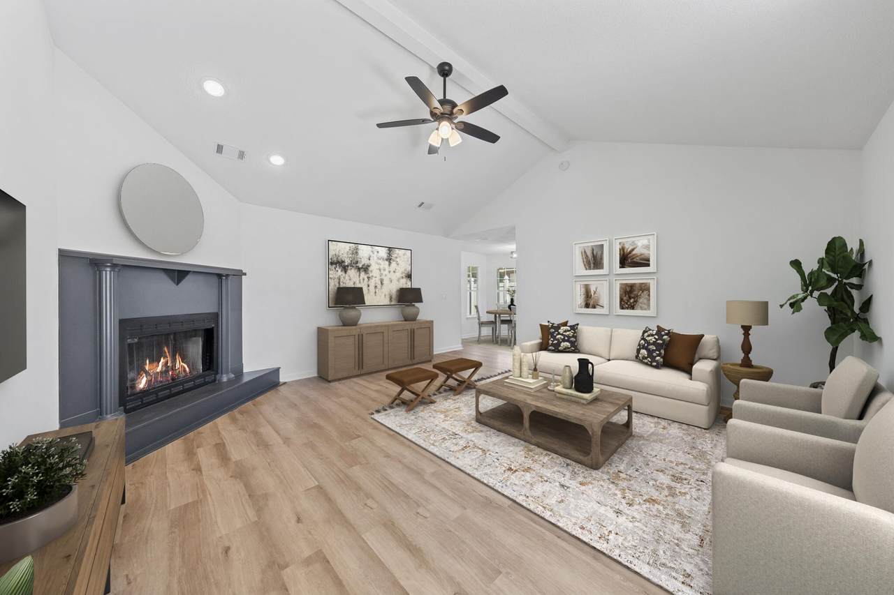 102 Wright Drive - Photo 1