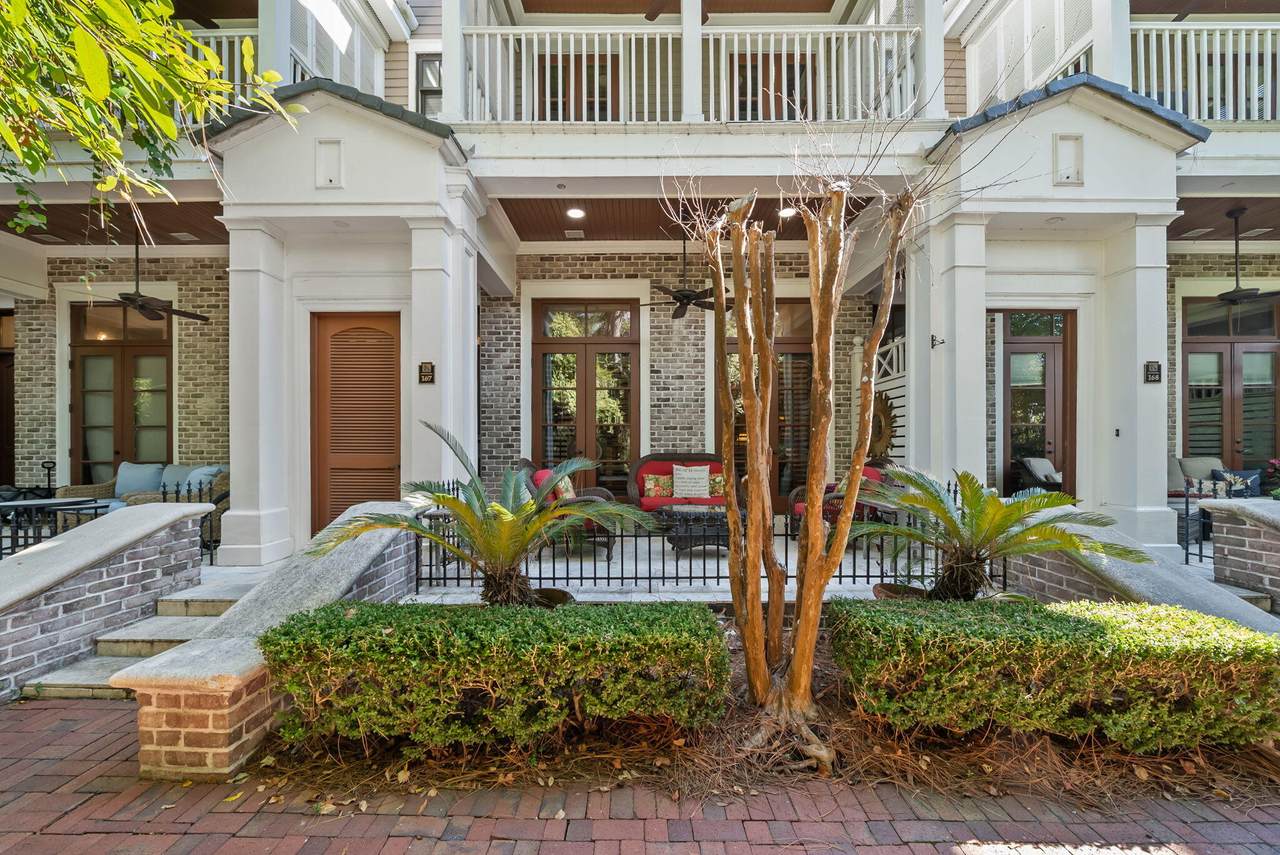 9201 Market Street Inn - Photo 1
