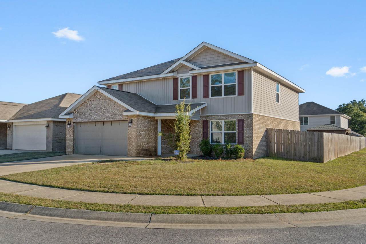 6340 Churchill Circle - Photo 1