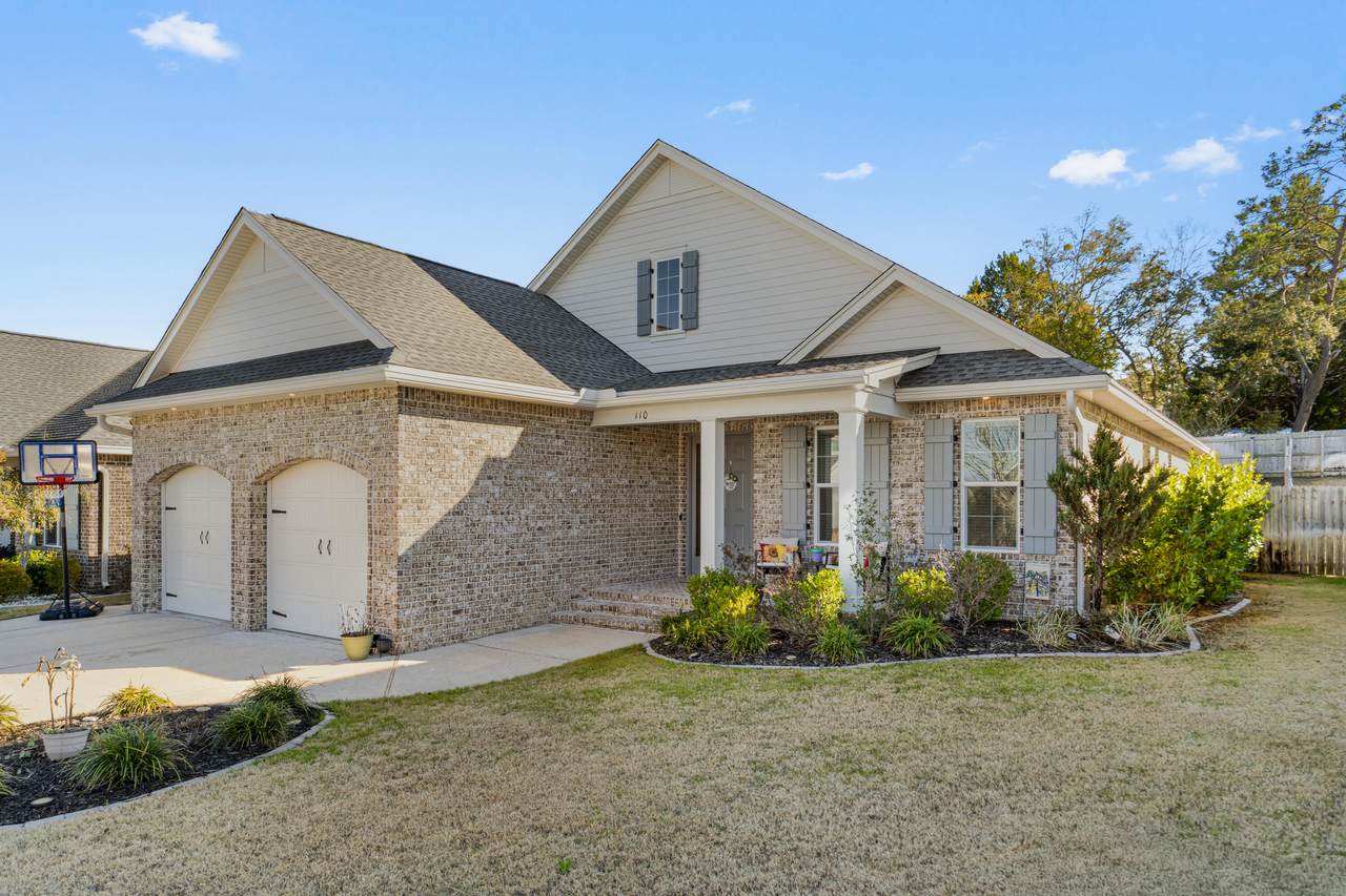 110 Raiders Trail - Photo 1