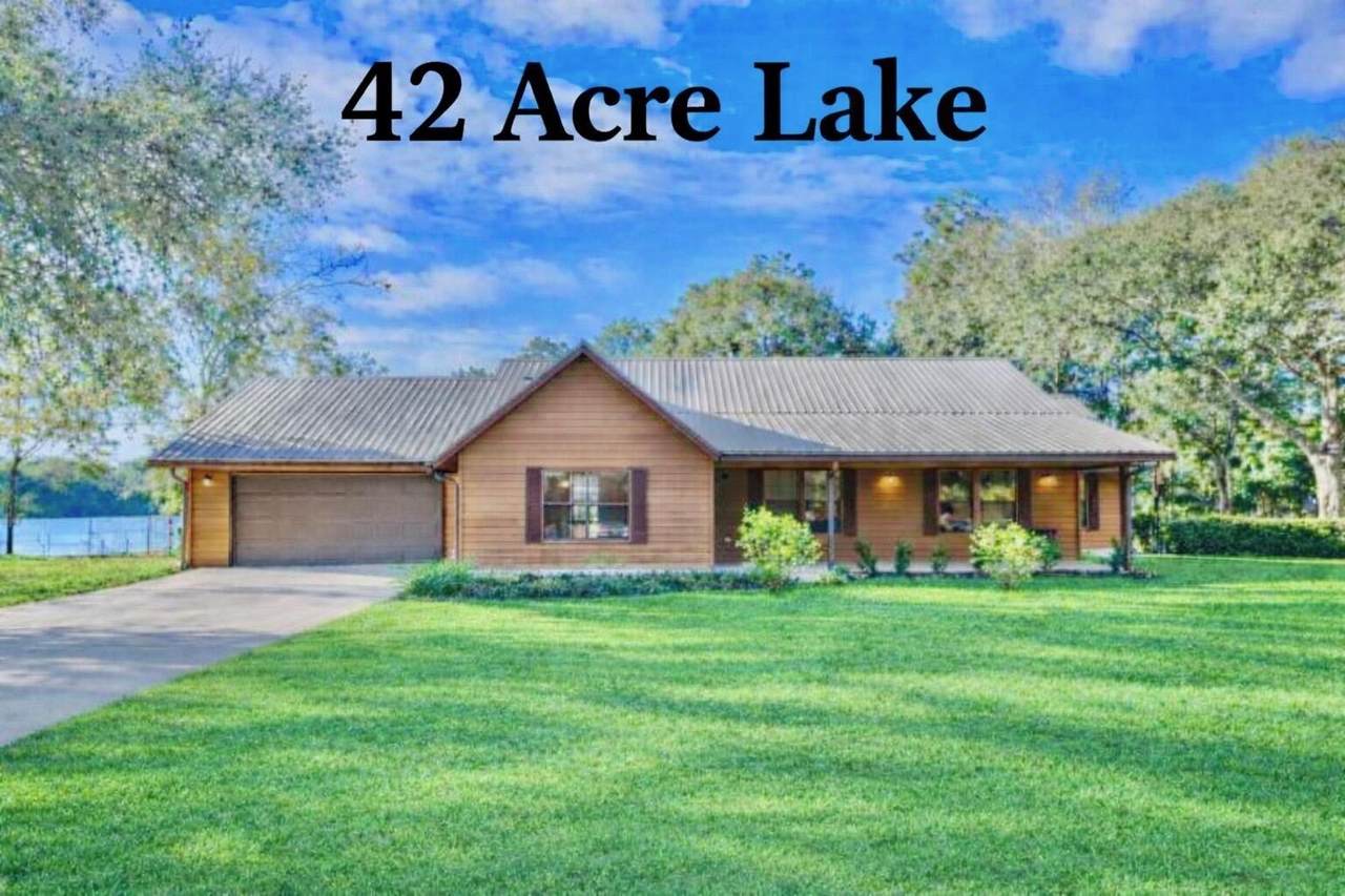 3066 Craig Terrace - Photo 1