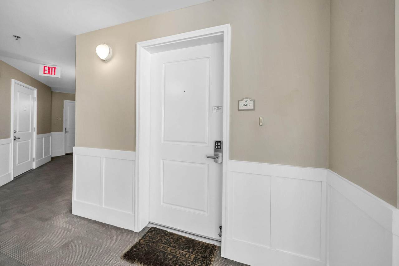 1110 Santa Rosa Boulevard - Photo 1