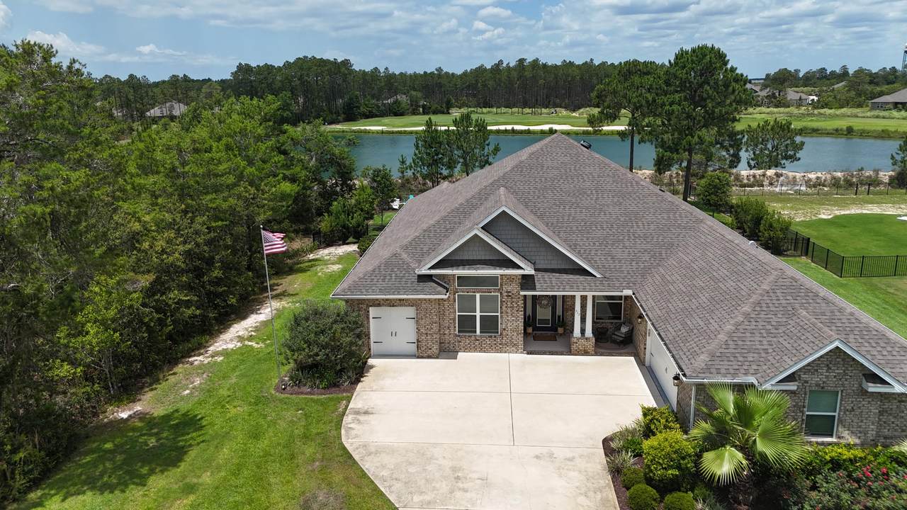 513 Club House Drive - Photo 1