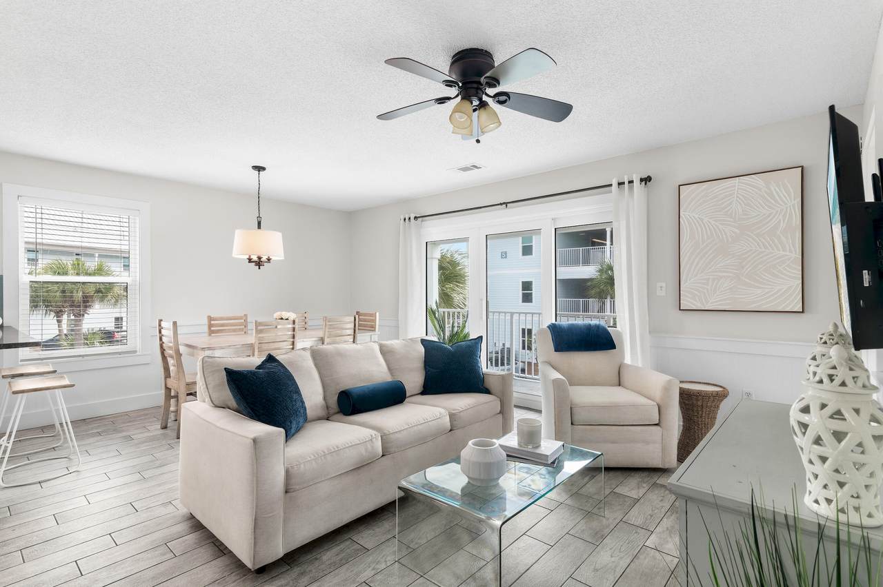 11 Beachside Drive - Photo 1
