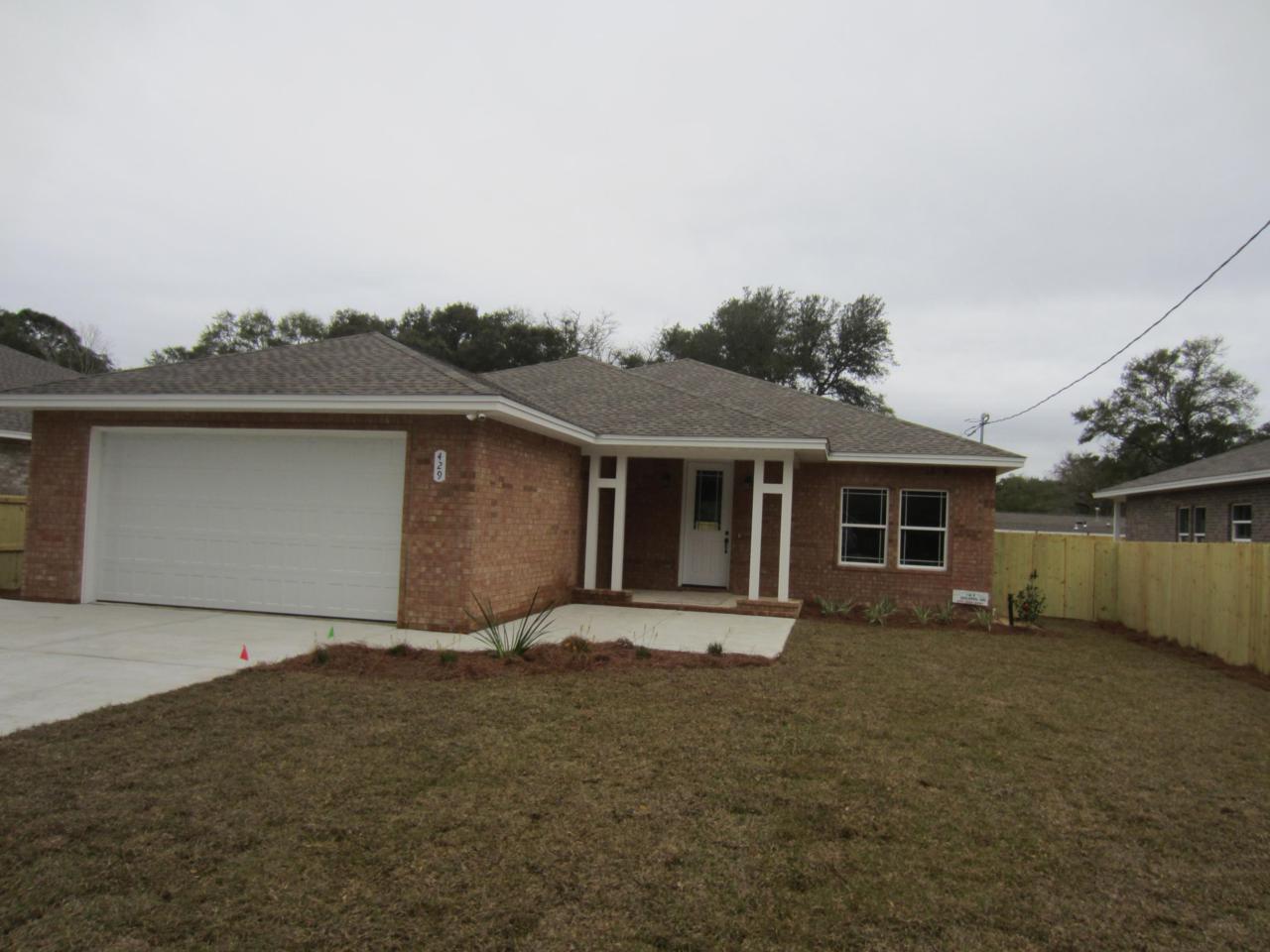 429 Baywood Drive - Photo 1