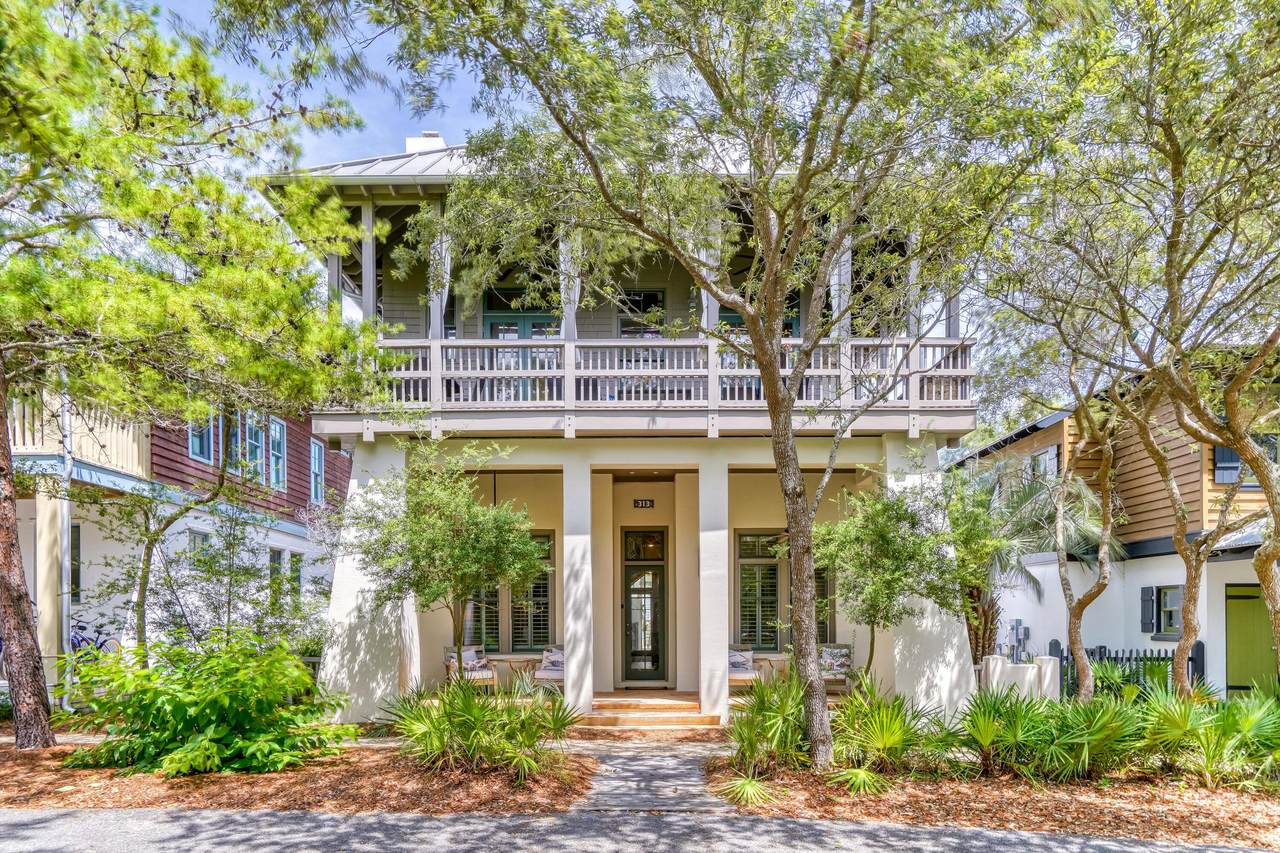 313 Water Street - Photo 1