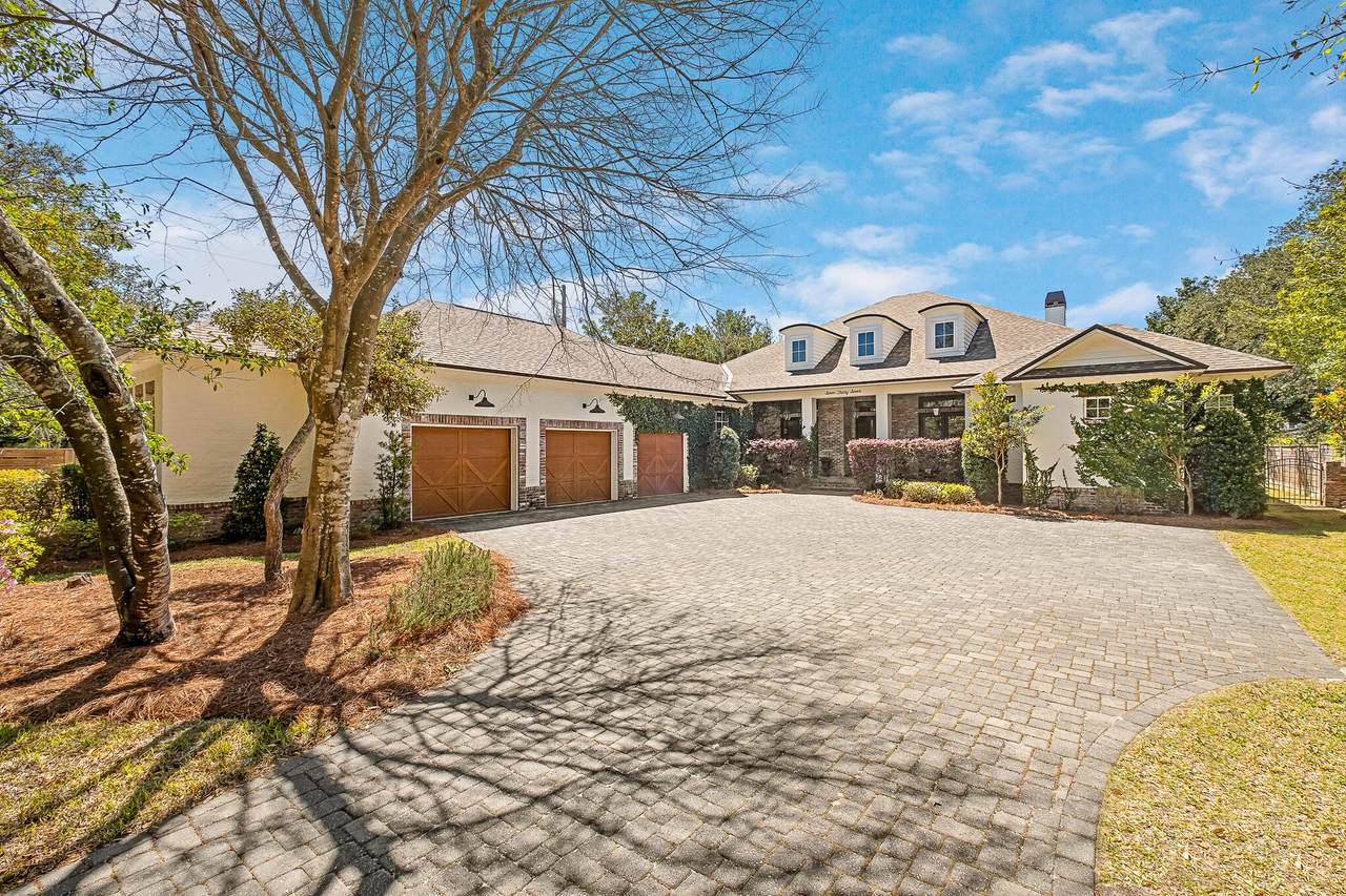 737 Bayou Drive - Photo 1