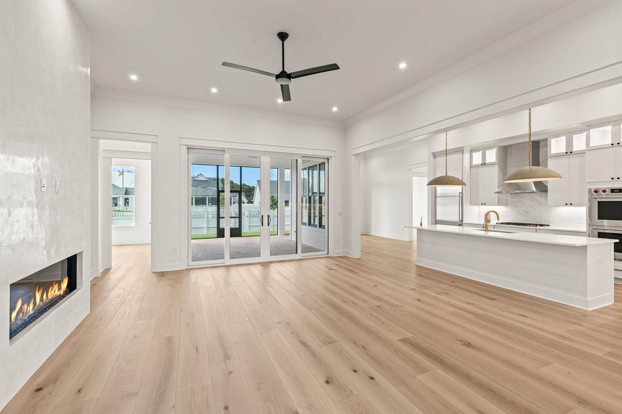 63 Firethorn Circle - Photo 1