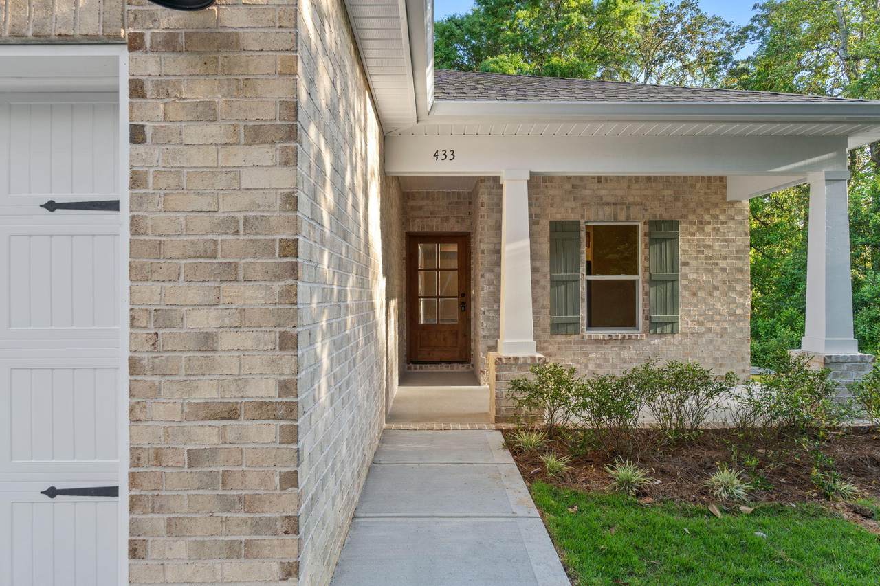 433 Bullock Boulevard - Photo 1