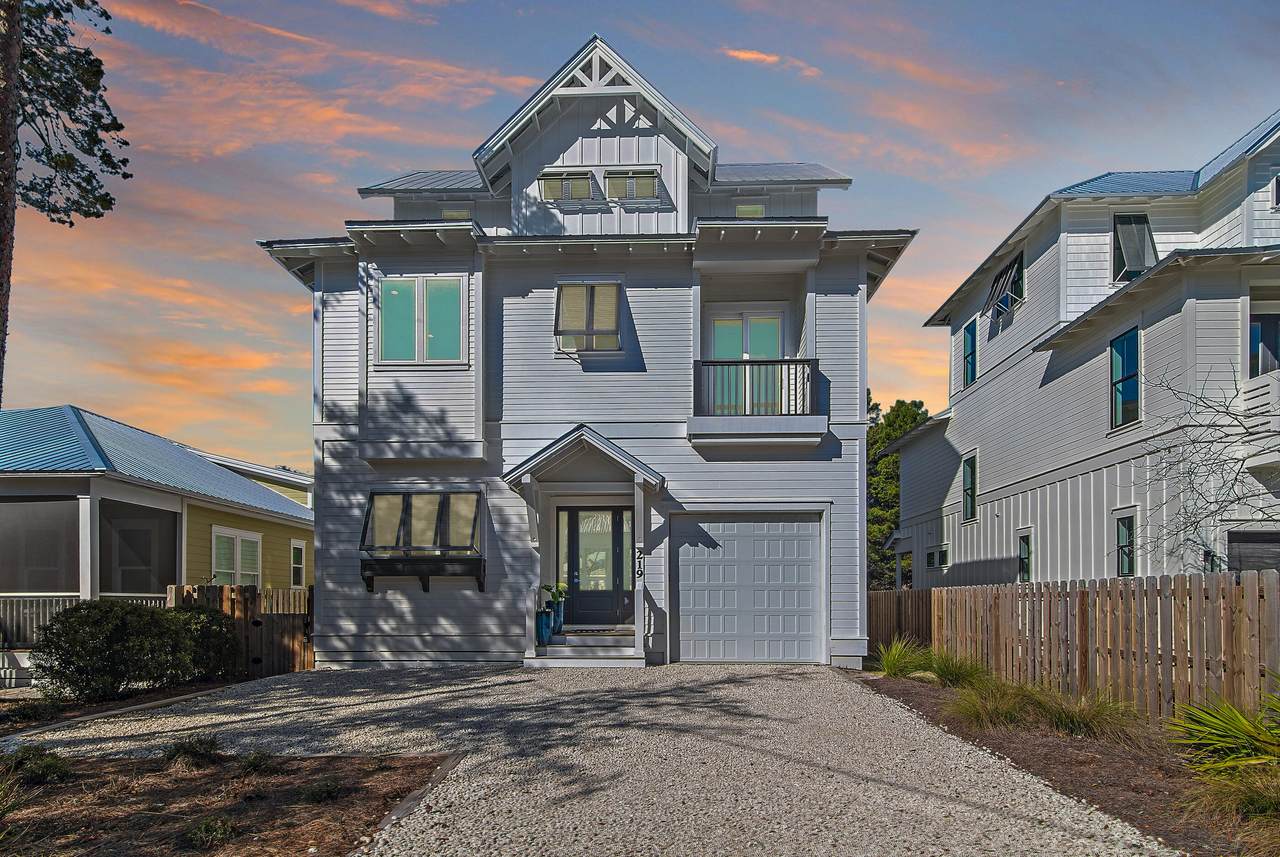 219 Dalton Drive - Photo 1