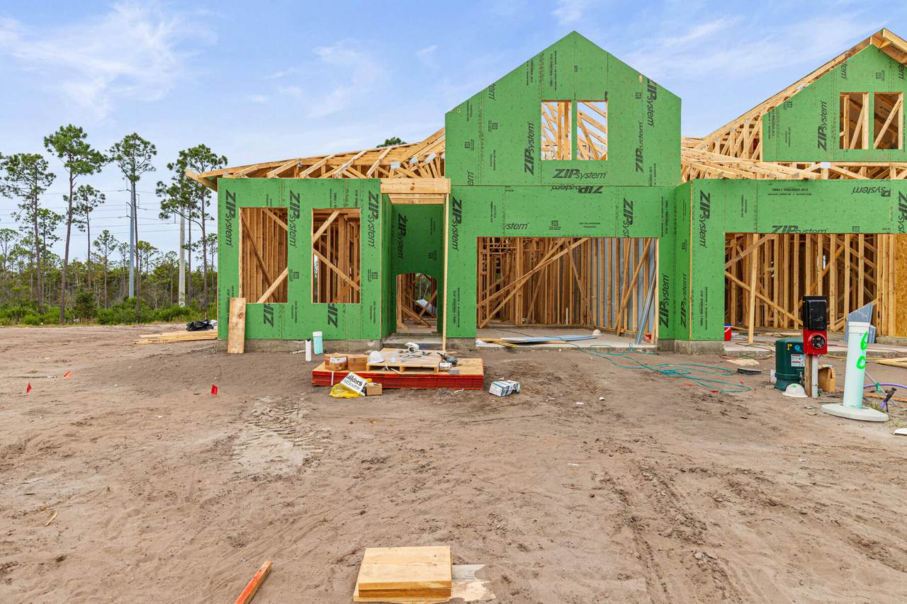 395 Suwannee Drive - Photo 1