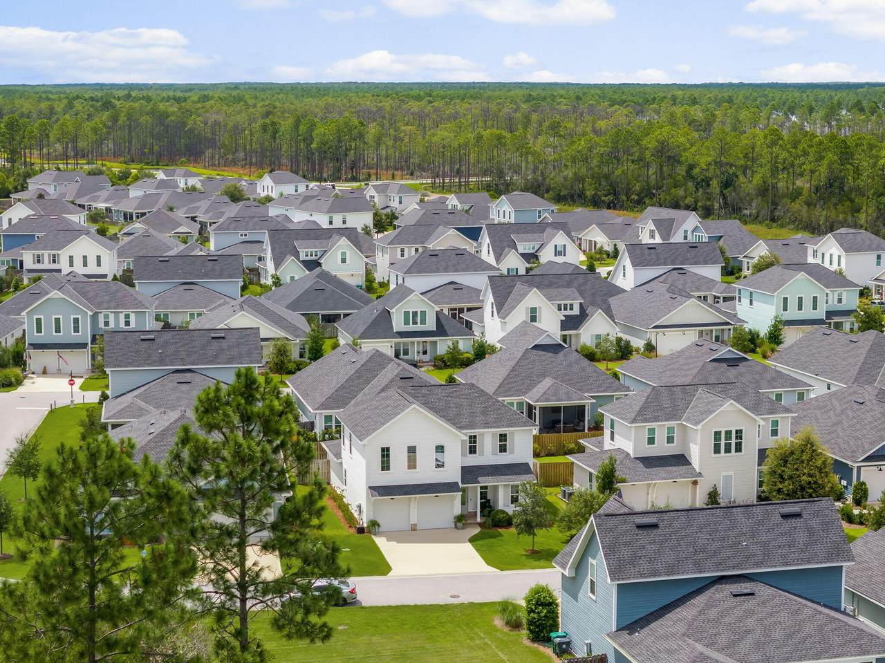 290 Windrow Way - Photo 1