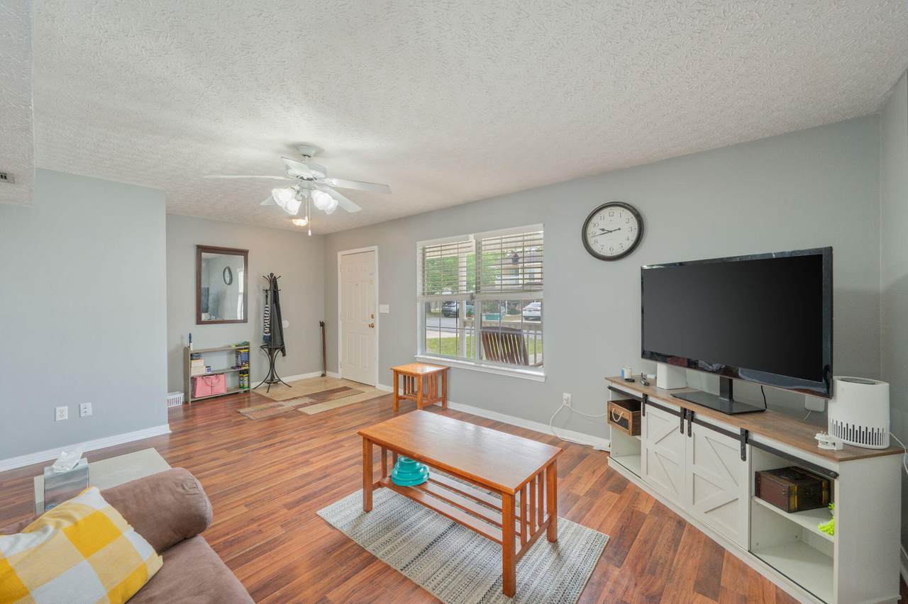 1847 Pointed Leaf Lane - Photo 1