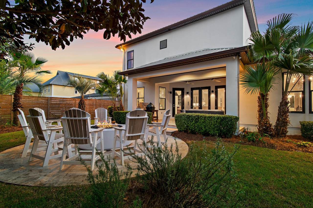 100 Cypress Breeze Boulevard - Photo 1