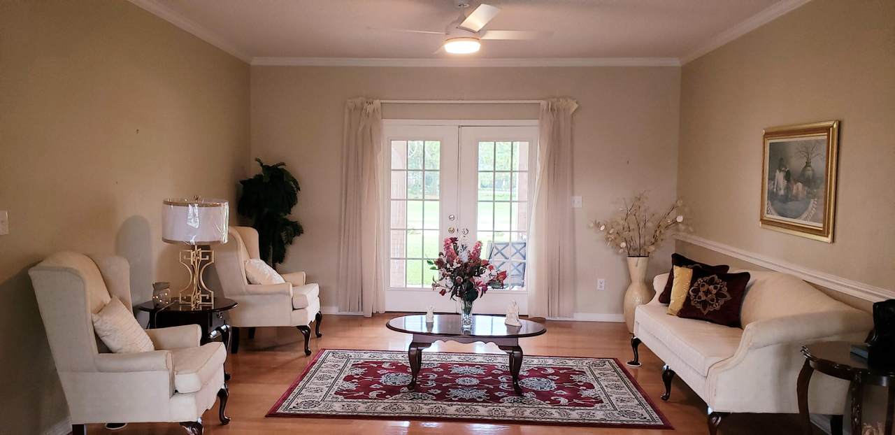 884 The Masters Boulevard - Photo 1