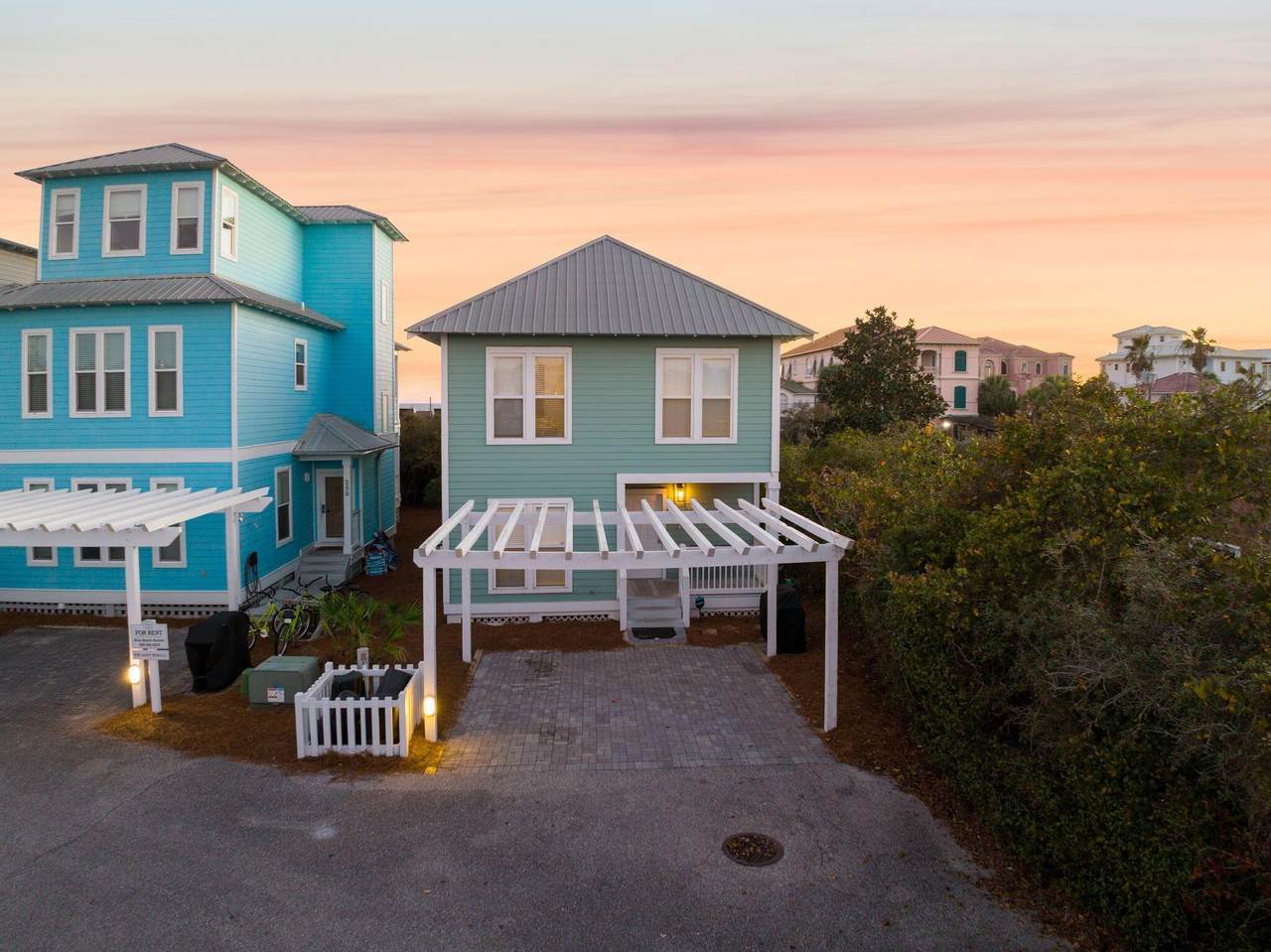 254 Cottage Way - Photo 1