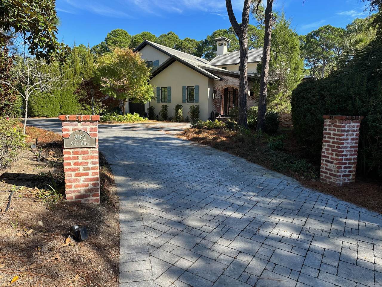 3162 Club Drive - Photo 1