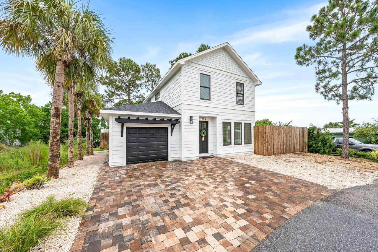 318 El Prado Place - Photo 1