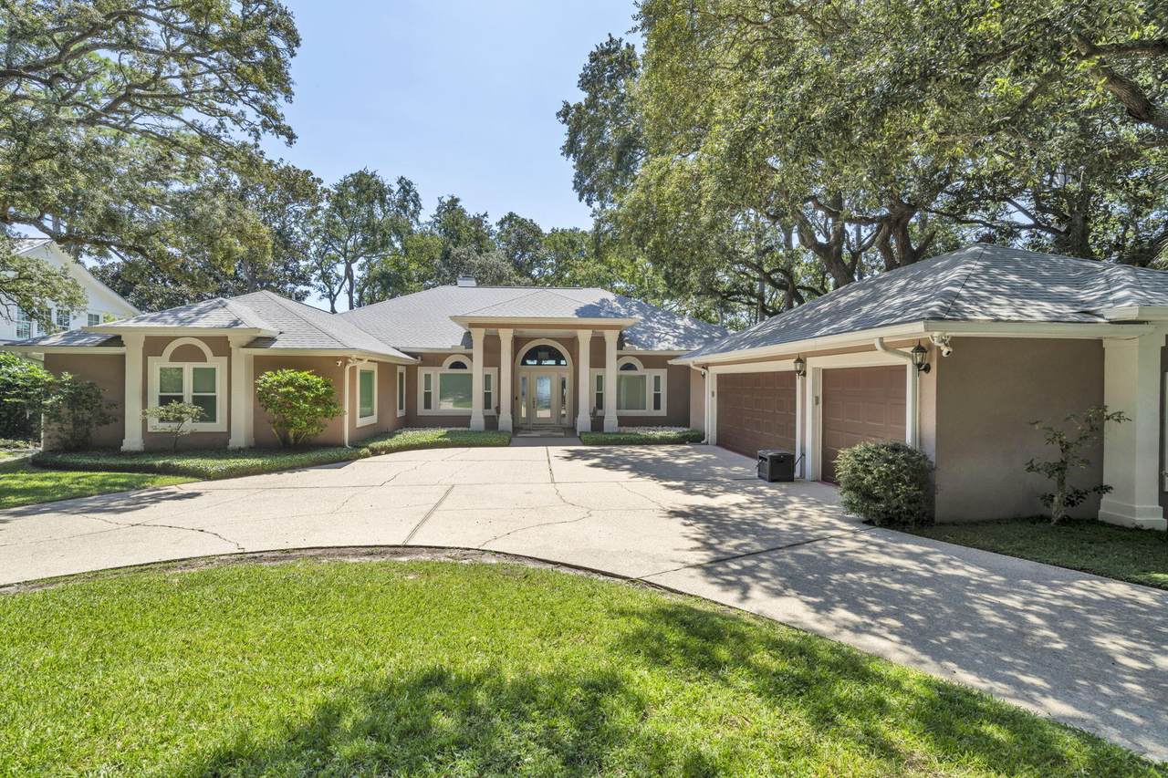 809 Miracle Strip Parkway - Photo 1