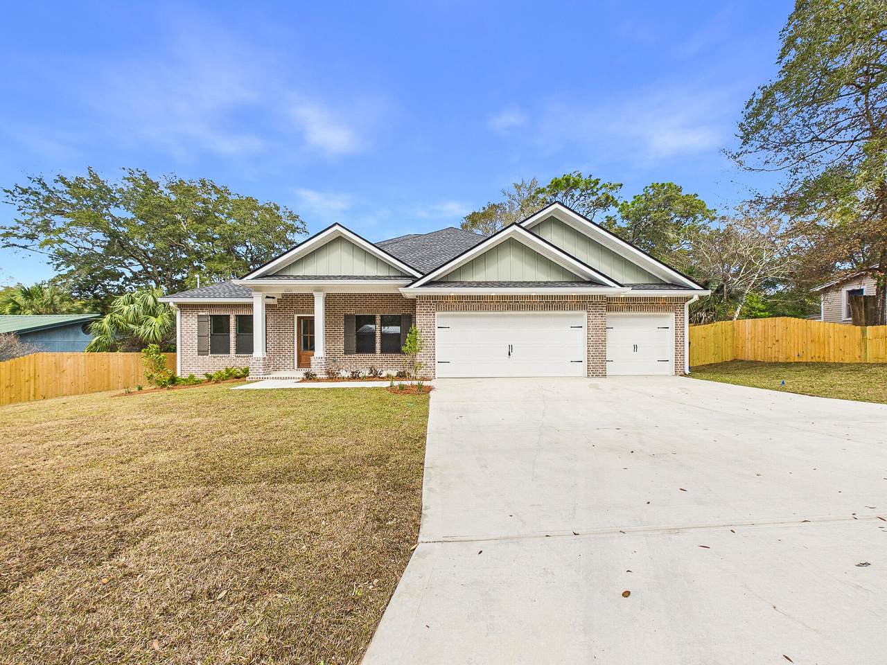 324 Hillcrest Avenue - Photo 1